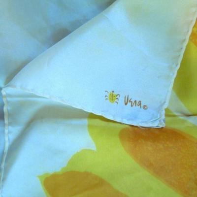 Lot 192: Vintage Handkerchiefs and Kid Evening Gloves