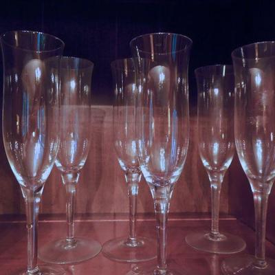 Lot 83: Champagne Flutes, Shot and Liqueur Barware