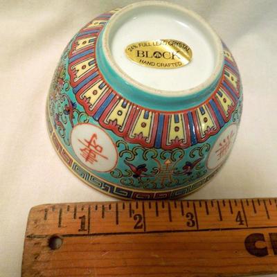 Lot 137: Asian Bowls and Miniature Figurines