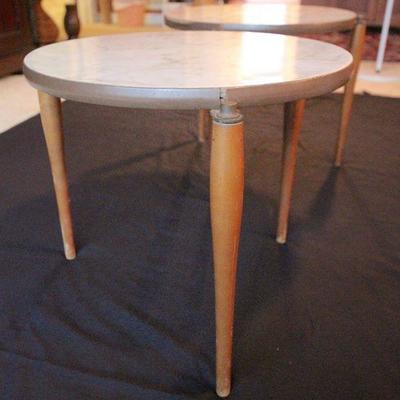 Lot 129: Pair Mid Cenury Modern Side Tables
