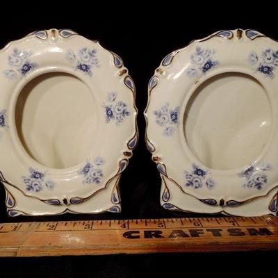 Lot 146: Group of Antique Porcelain and Wedgewood Decoratives