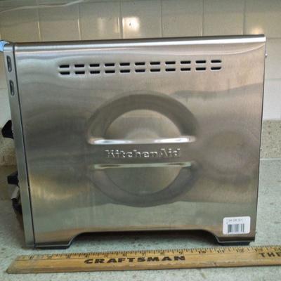 Lot 167: Kitchen Aid Digital Countertop Convection Oven  120V, 1800W