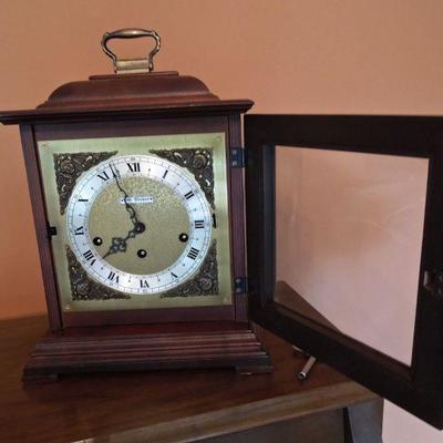 Lot 151: Chiming Seth Thomas Legacy 3W Mantle Clock Not Working