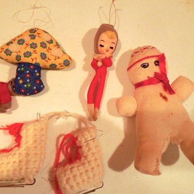 Lot 61: Mega Vintage Christmas Incuding C7 Lights Mercury Glass