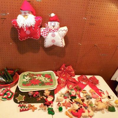 Lot 61: Mega Vintage Christmas Incuding C7 Lights Mercury Glass