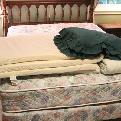 Lot 100: American Furniture Co. Queen Solid Wood Bed, Mattress, Foam