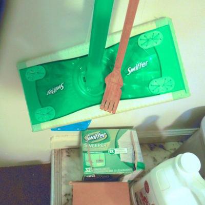 Lot 68: Big Group of Cleaning Supplies and Cleaners