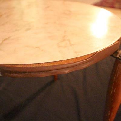 Lot 129: Pair Mid Cenury Modern Side Tables