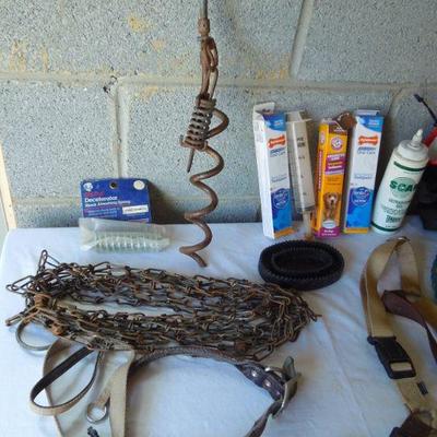 Lot 31: Doggie Care Essentials Leashes Collars