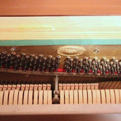 Lot 122: Bradford Aeolian Piano and Bench
