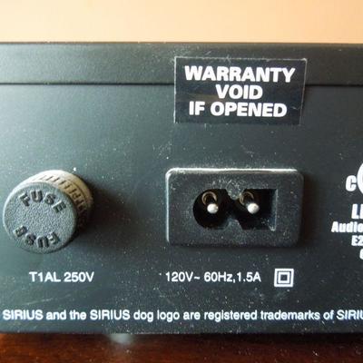 Lot 95: Sirus Satellite Radio Desktop SR-H2000 Tuner