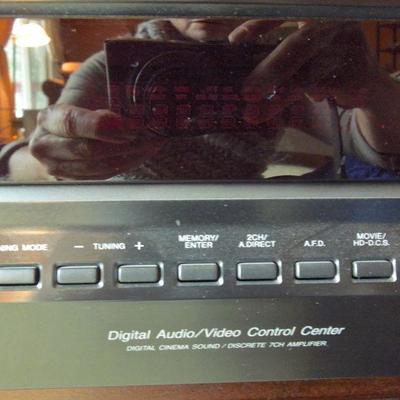 Lot 98: Sony Digital Audio Video Control Center Receiver STR-DH520