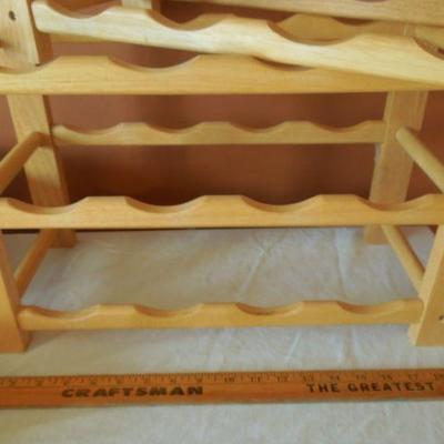 Lot 159: Wood and Marble Kitchen Items