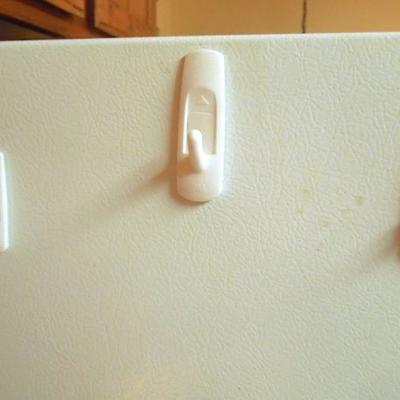 Lot 58: Kenmore Coldspot Side by Side Refrigerator Freezer 
