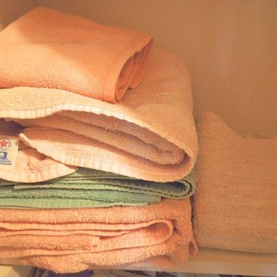 Lot 200: Closet of Bath Towels