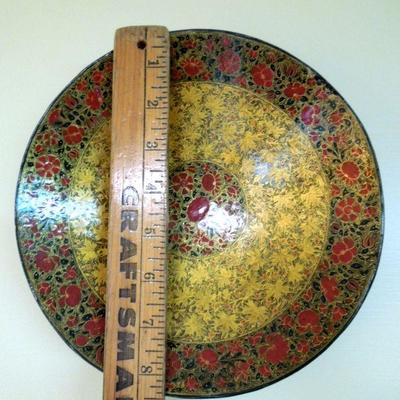 Lot 185: Late 1800's Villeroy & Bosh Mercury Stamp Plate 9 Collector's Plates
