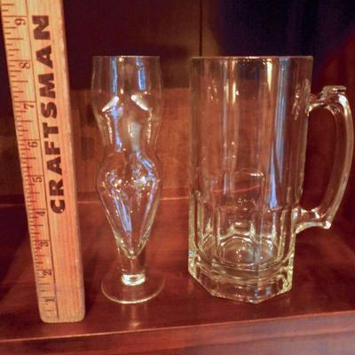 Lot 79: Branded Logo Beer Glasses Naked Lady Glass Guinness Mugs