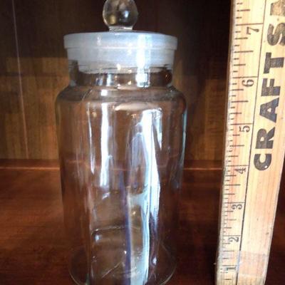 Lot 147: Vintage World Travel Collectibles