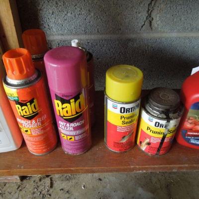 Lot 36: Gardening Chemical, Watering Can and Pump Sprayer