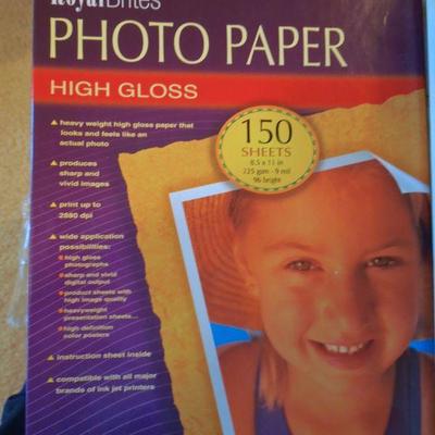 Lot 201: HP Deskjet F4480 Color Photo Printer with Photo and Copy Paper