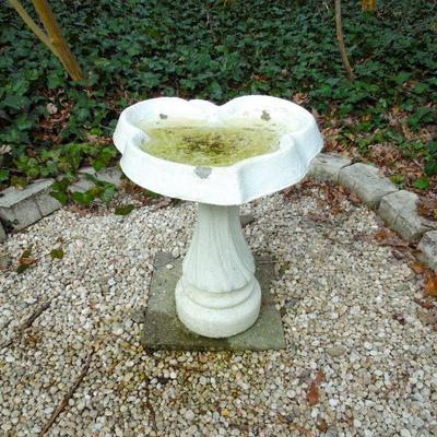 Lot 22: Painted Concrete Leaf Shape Pedestal Bird Bath