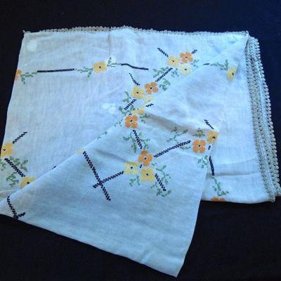 Lot 189: Antique and Vintage Needlework, Embroidered Linens and Tablecloths