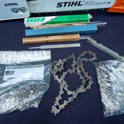 Lot 41: Stihl MS250 18" Chain Saw with Extras