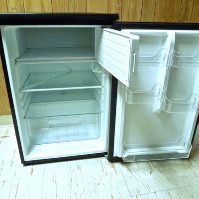 Lot 210: Frigidaire 33" x 22" Mini Refrigerator with Ice Box