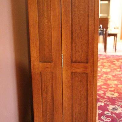 Lot 127: Folding CD Chest and Large Classical CD Collection