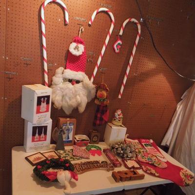 Lot 61: Mega Vintage Christmas Incuding C7 Lights Mercury Glass