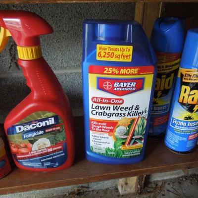 Lot 36: Gardening Chemical, Watering Can and Pump Sprayer