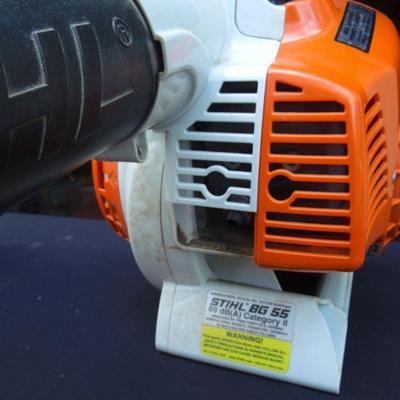 Lot 43: Stihl BG 55 Gas Professional Handheld LEAF BLOWER with Gas Can