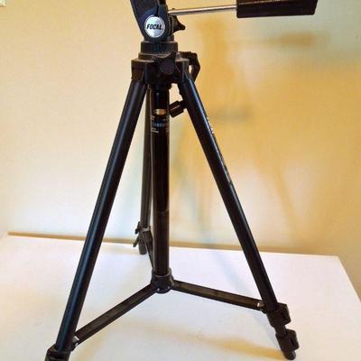 Lot 203: 2 Kodak Easyshare Digital Cameras, Tripod and Camera Bag