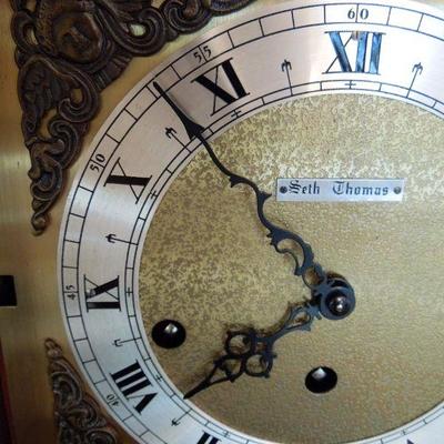 Lot 151: Chiming Seth Thomas Legacy 3W Mantle Clock Not Working
