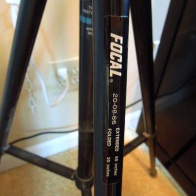 Lot 203: 2 Kodak Easyshare Digital Cameras, Tripod and Camera Bag