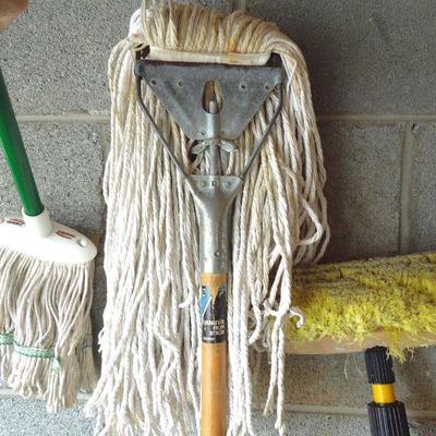 Lot 134: Industrial Mop Bucket, Mops and Brush