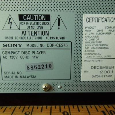 Lot 97: Sony CD Changer 5 Compact Disc Model CDP-CE275