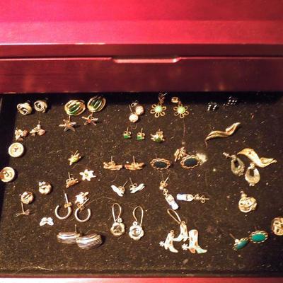 Lot 205: Three Jewelry Boxes, Mirror Tray, Lamp and Vintage Jewelery