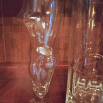 Lot 79: Branded Logo Beer Glasses Naked Lady Glass Guinness Mugs