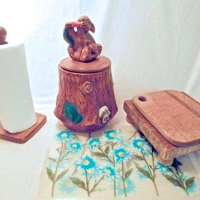 Lot 162: Retro Kitchen and More