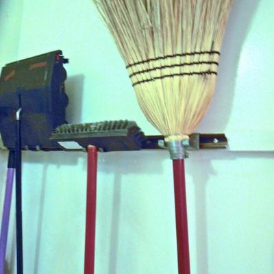 Lot 68: Big Group of Cleaning Supplies and Cleaners
