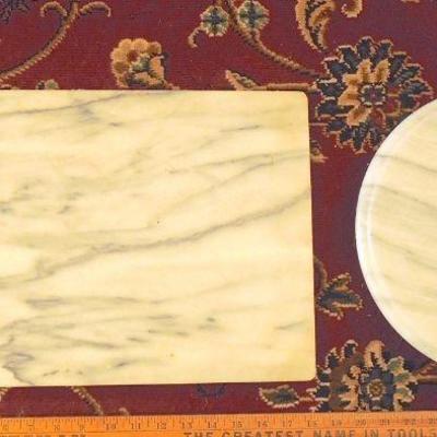 Lot 159: Wood and Marble Kitchen Items