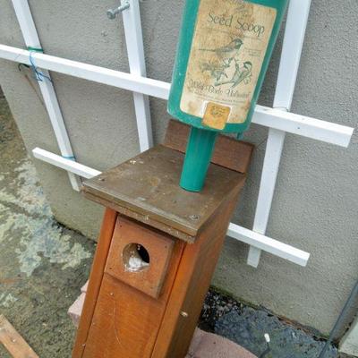 Lot 37: Feed the Birds Please Wild Birds Unlimited et al