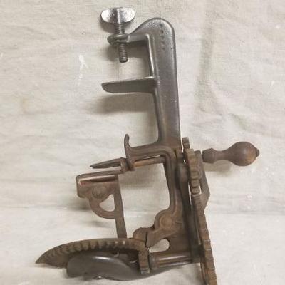 Lot 4 - Vintage Apple Peeler 