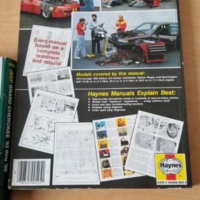 Lot 43 - Jeep Datsun Repair Manual