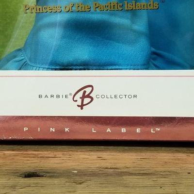 Lot 55 - Dolls of the World