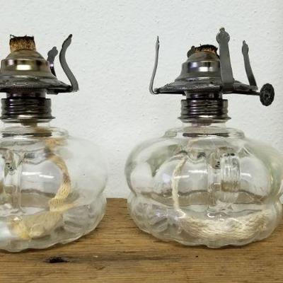 Lot 103 - Set of 2 Hurrican Lamps