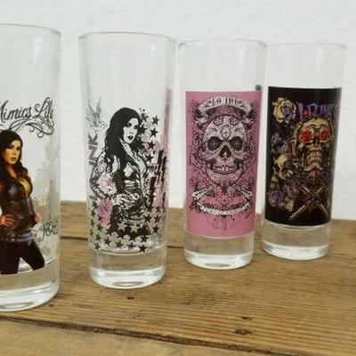 Lot 105 - Shot glasses lot