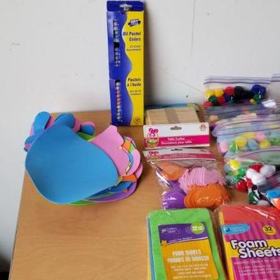 Lot 39 - Art Craft Lot 