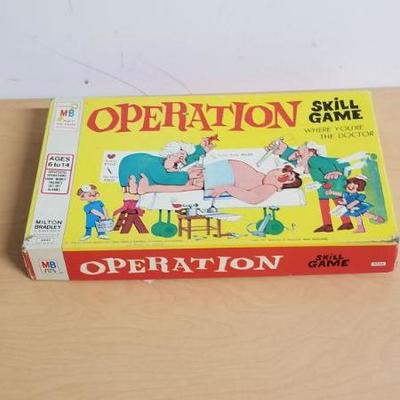 Lot 147 - Vintage 1965 